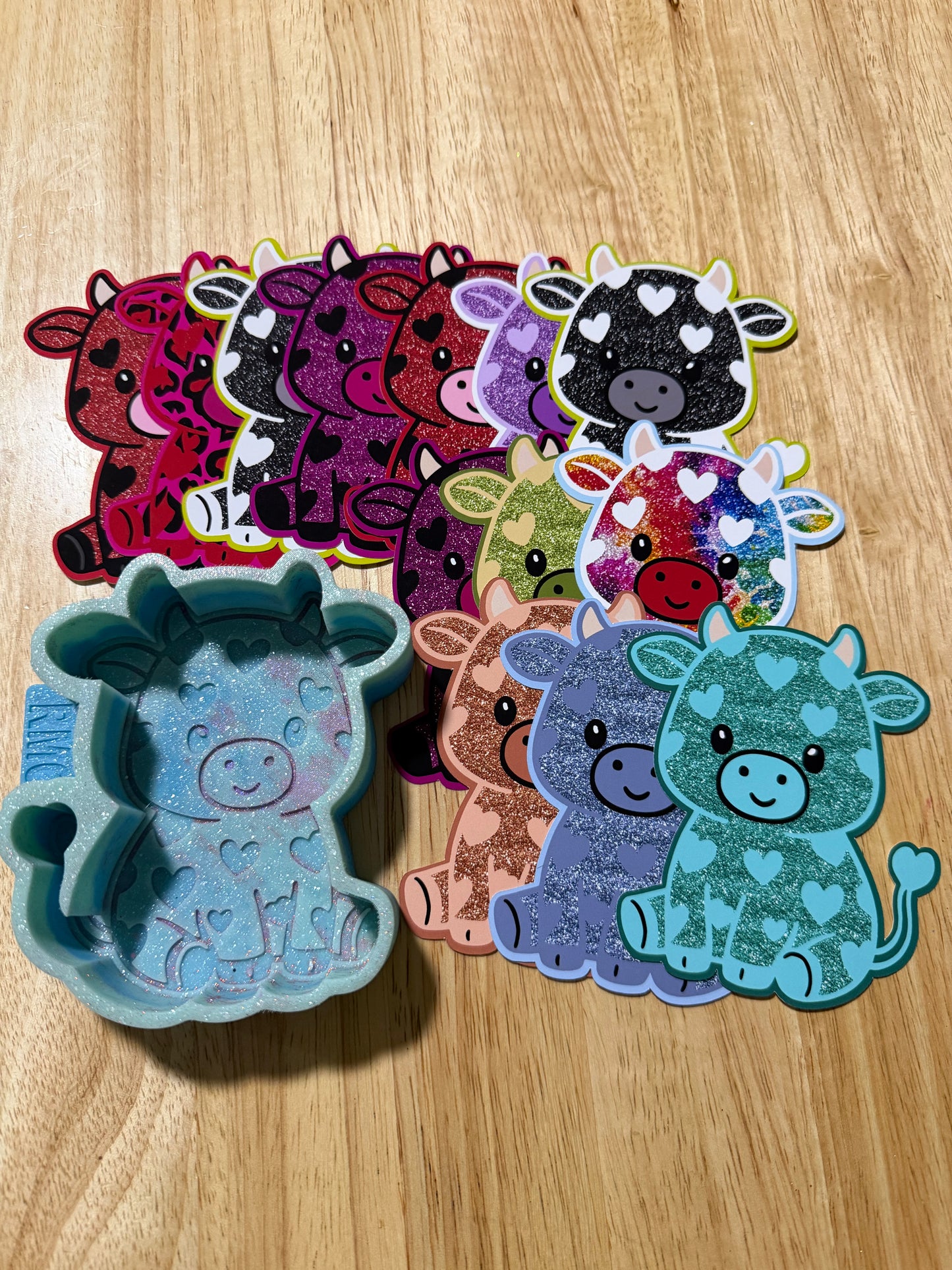 Raemade Heart Cow & 13 cardstock