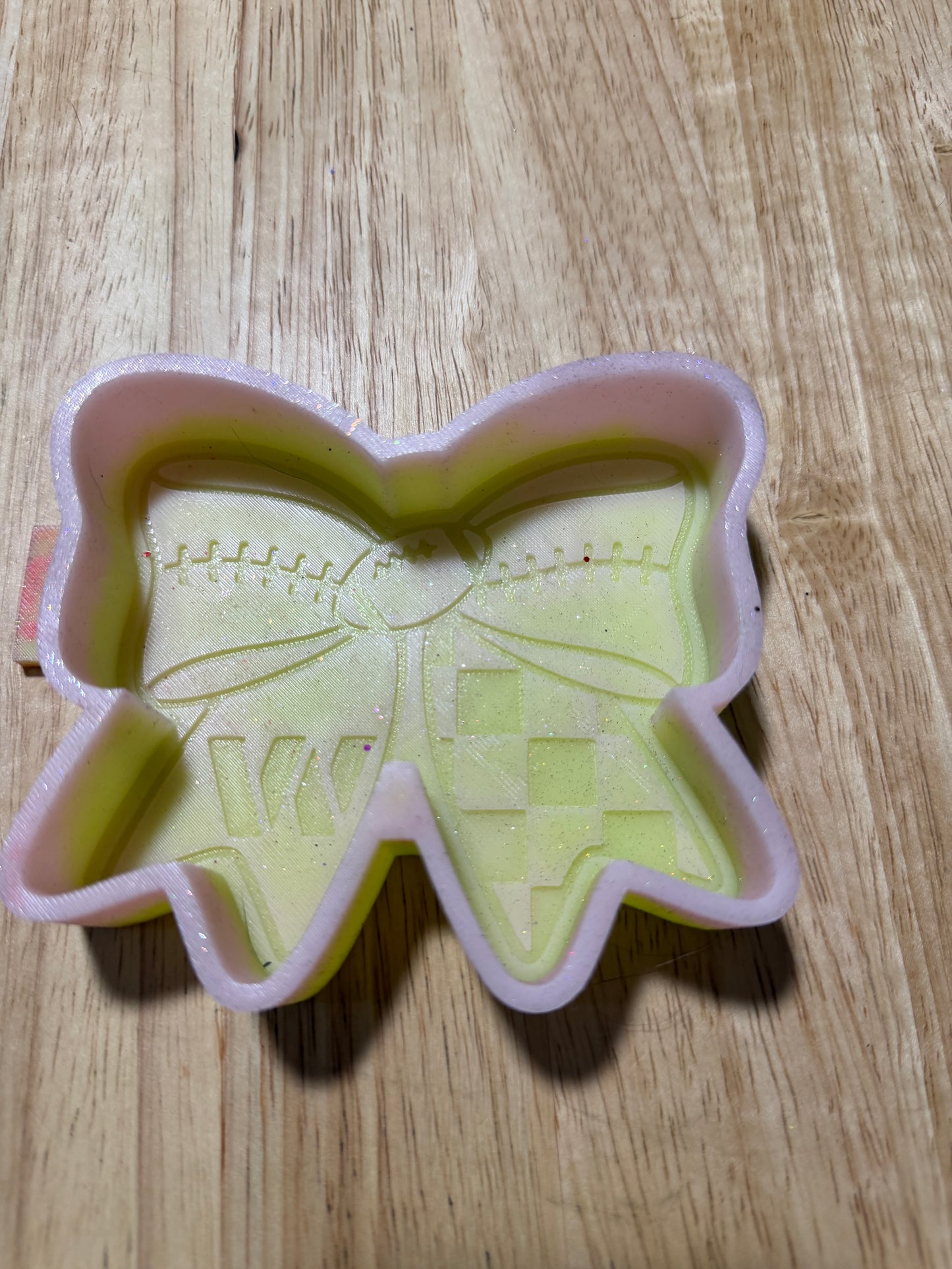 Midwestern Mold Washington Bow