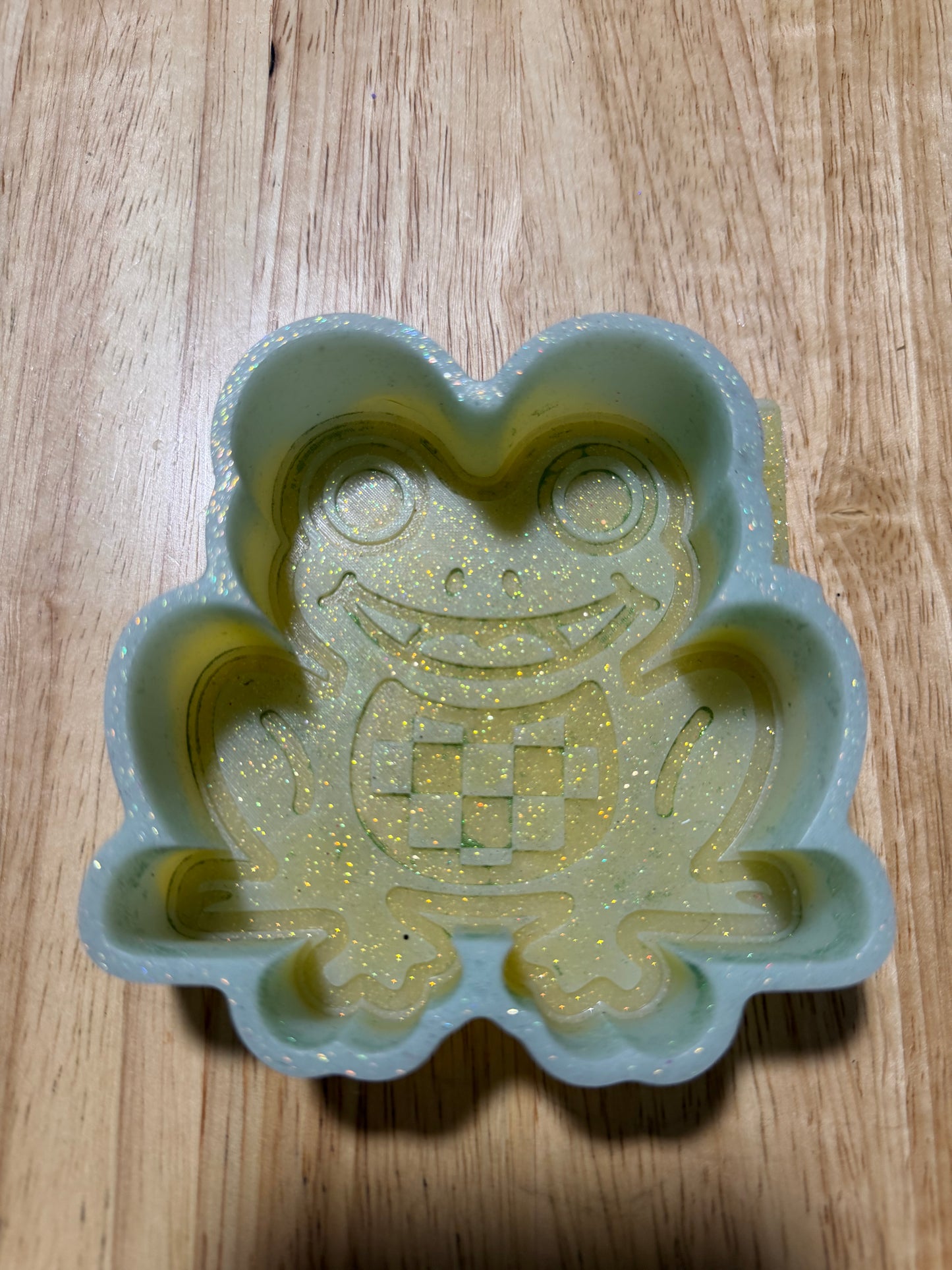 Raemade Checkered Frog