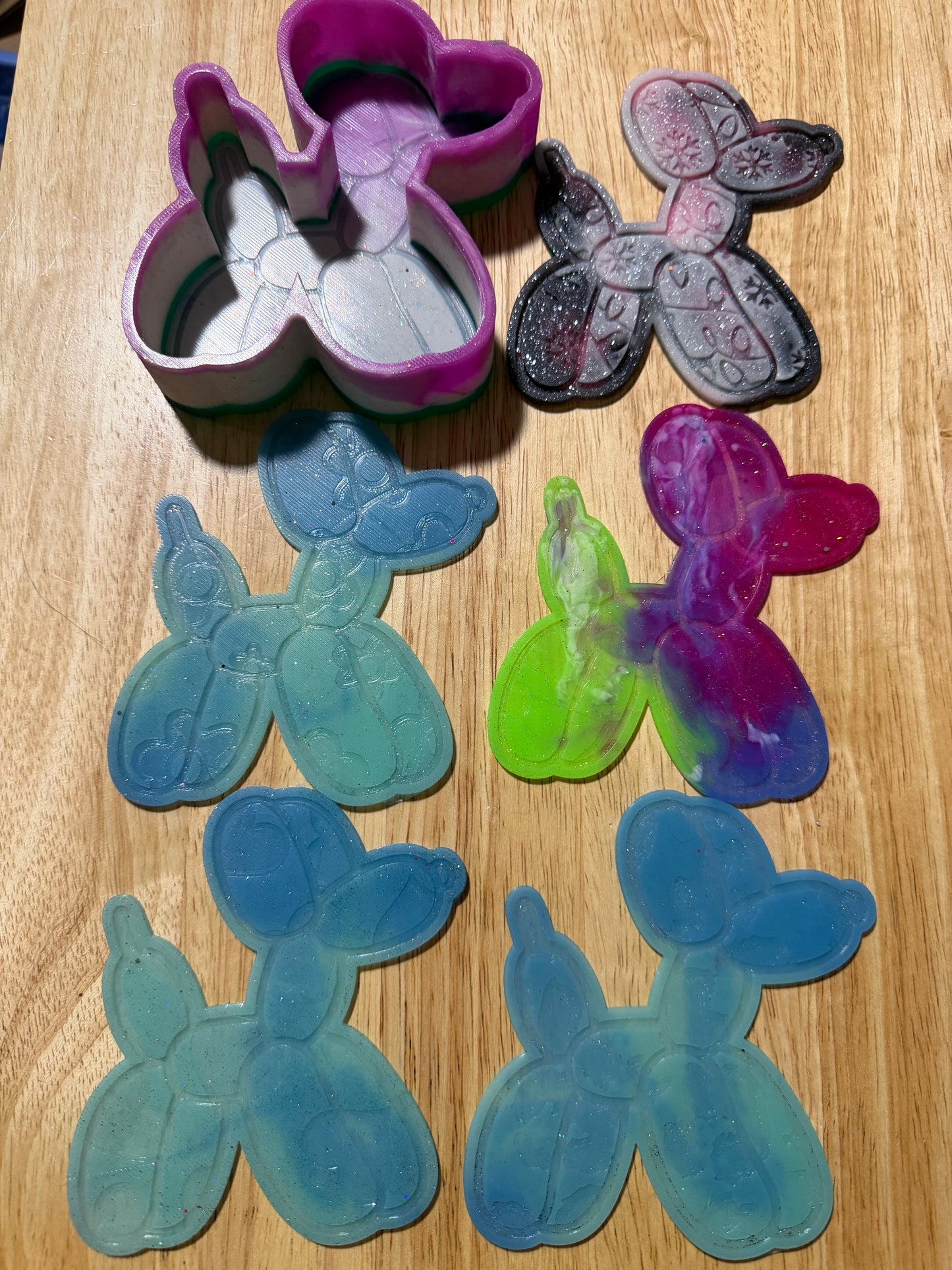 Raemade Balloon Dog & 5 inserts