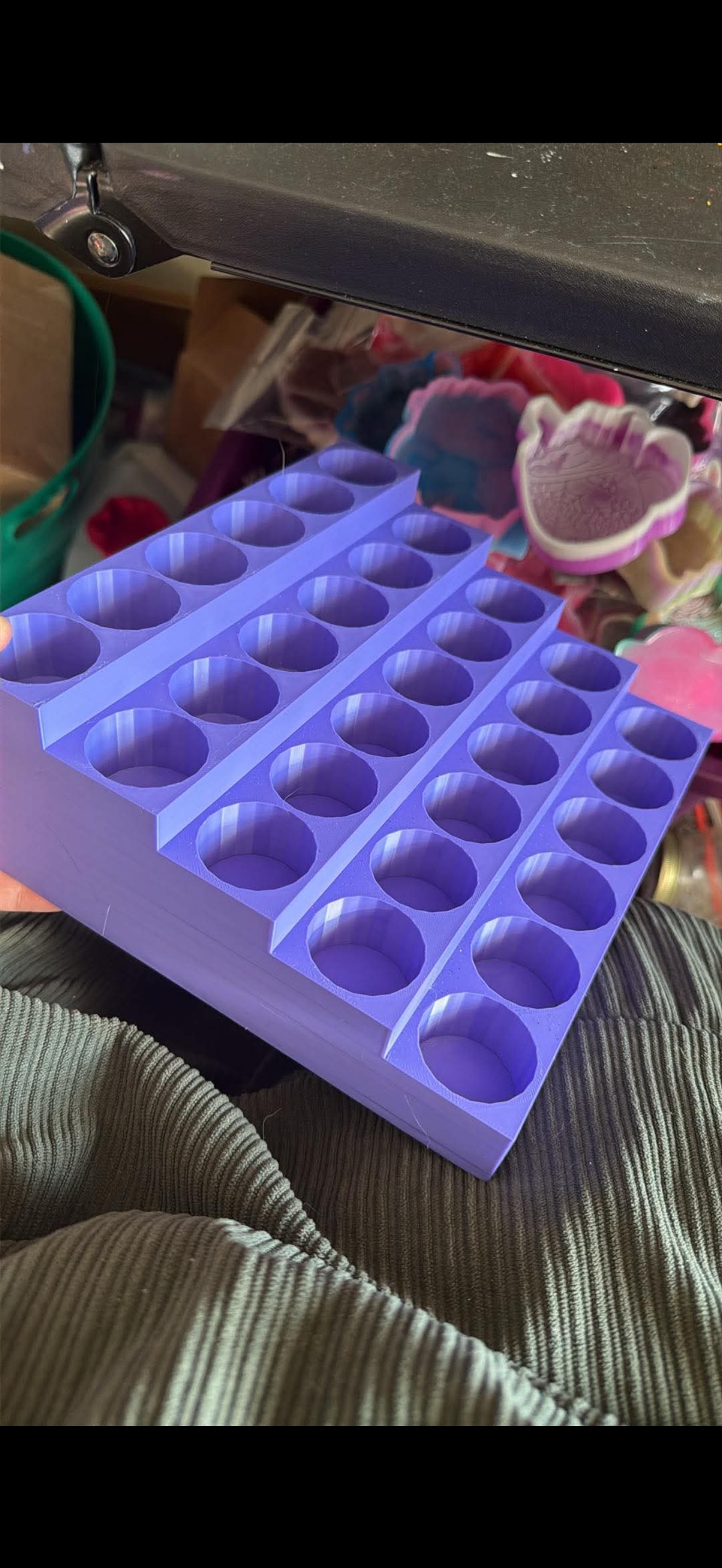 30 Paint Holder