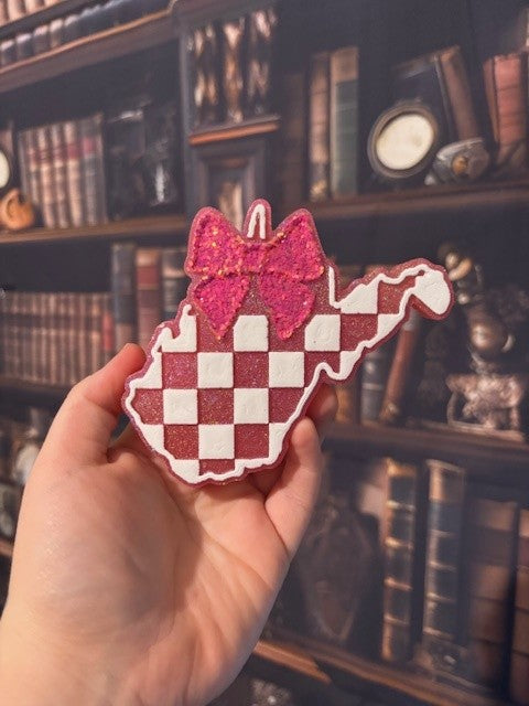 Checkered WV with Bow